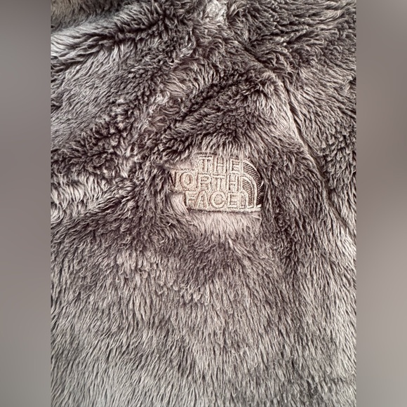 NWOT NEVER WORN North Face Osito fuzzy soft jacket Medium!!! - Picture 4 of 8